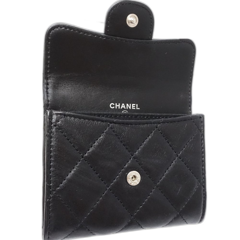 CHANEL Black Lambskin Leather Card Holder - Picture 6 of 10
